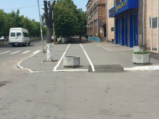 Сulture: картина мэра Бердичева Мазура «Белая полоса» затмила «Черный квадрат» Малевича