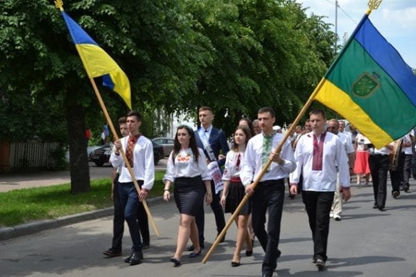 У Бердичеві святкували Останній дзвоник. ВІДЕО Освіта у Бердичеві