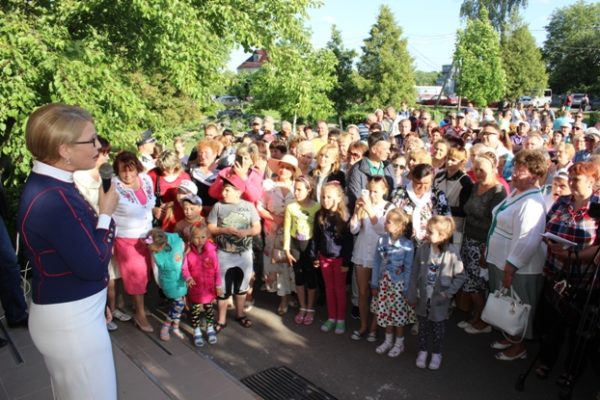 Юлія Тимошенко виступила перед Гришковецькою громадою, розповівши правду про ситуацію в державі