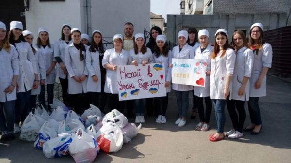 Майбутні бердичівські медики передали матеріальну допомогу бійцям АТО