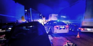 ДТП у Райках: жінка переїхала жінку у центрі села Двох чоловіків, які побили поліцейських, взято під варту
