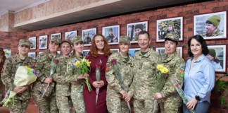 У Бердичеві відкрилася фотовиставка, присвячена жінкам-військовослужбовцям армія