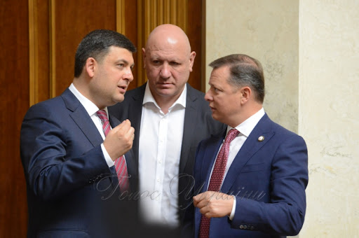 Олександр Ревега привітав освітян з святом ревега