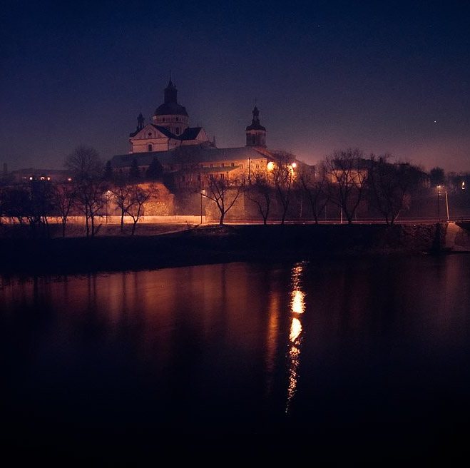 У Бердичеві ЗМІНЕНО ЧАС КОМЕНДАНТСЬКОЇ ГОДИНИ Фортеця
