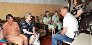 До Бердичева евакуювали підопічних Комишівського психоневрологічного інтернату з Донеччини Бердичів