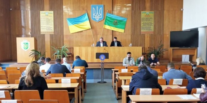 Депутати на сесійному засіданні