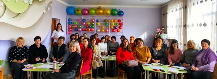вихователі