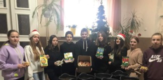 Школи Бердичева долучилися до квітучої акції Діти