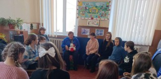 Підліткам Бердичева розповідають про життя в умовах війни Діти школа
