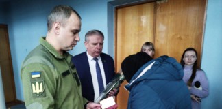 Президент нагородив мужніх з Бердичева, які віддали своє життя за нас Нагородження