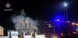 У селі Закутинці страшна пожежа пожежники