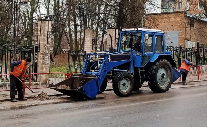 Робота працівників МКП «Бердичівкомунсервіс»