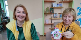 У міській бібліотеці Бердичева робили ляльку «Травницю» лялька мотанка