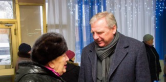 У Бердичеві мер Орлюк та благодійники підтримали бердичівлян пенсійного віку Сергій Орлюк