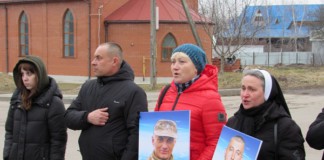 У Гришківцях родини загиблих отримали військові нагороди за своїх Героїв герої