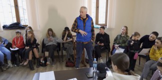 Волонтерський мистецький десант “Відсіч” висадився у Бердичеві діти