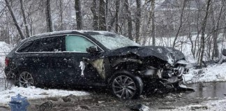 Не врахував погоду: водій Skoda потрапив у ДТП Дтп