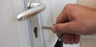 Аварійне відкриття дверей у Києві – без пошкоджень за 20–40 хв Аварійне відкриття дверей