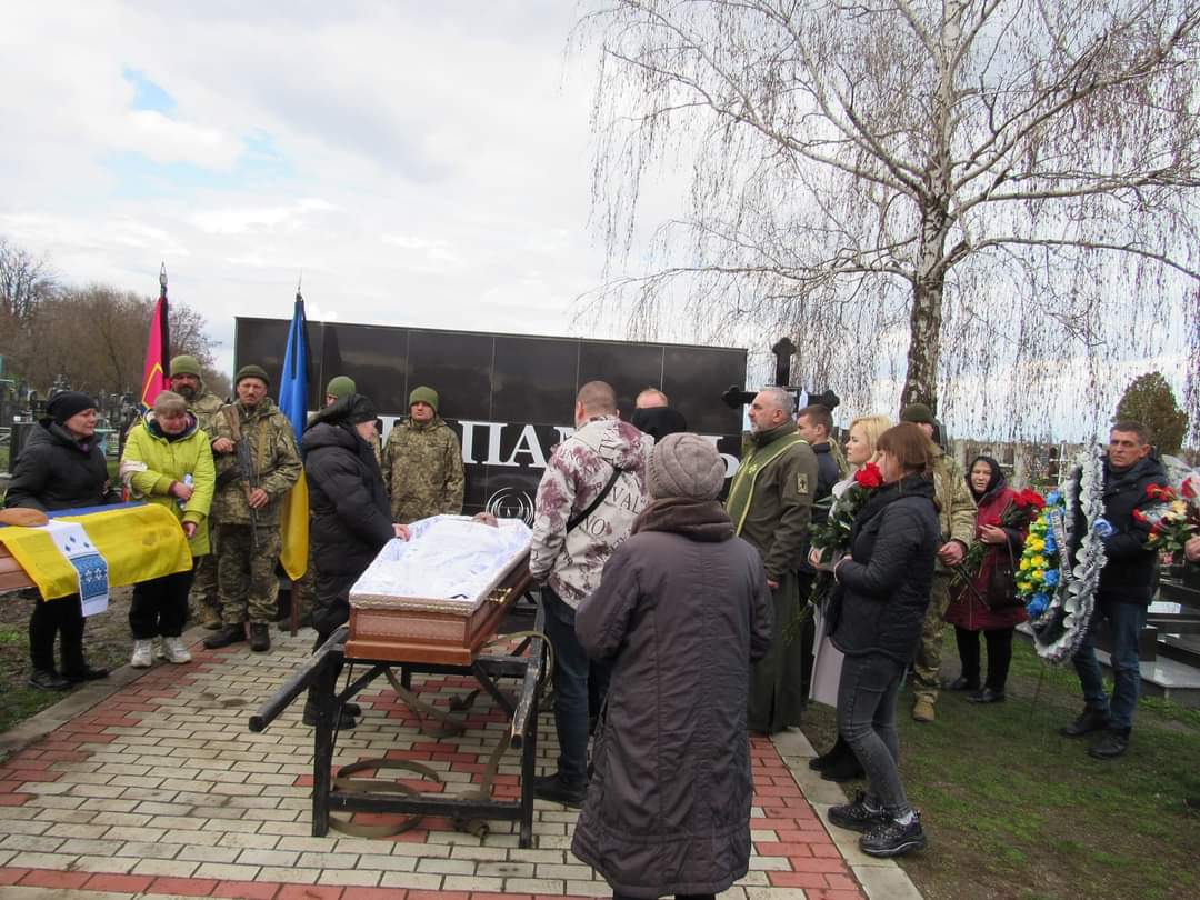 Похорон героя