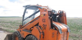 Інструктор бердичівської автошколи вкрав навантажувач та опинився на лаві підсудних Навантажувач Амкодор