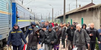 У Бердичеві зустріли переселенців з Донеччини. Відео Переселенці у Бердичеві