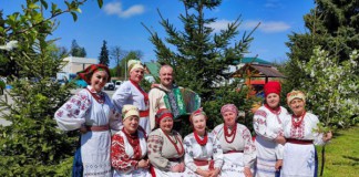 У Баранівці відбувся обласний фестиваль-конкурс хорової пісні пам’яті народного артиста України Анатолія Пашкевича “Мамина вишня” Фольклорний колектив "Родинний оберіг"