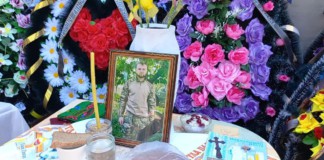 Семенівська громада провела в останній путь героя Олексія Циханюка герой