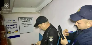 Рятувальники та поліцейські обстежують доступність до укриттів та сховищ Бердичева поліція