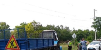 Придбав підроблене посвідчення тракториста-машиніста та йде у суд до Бердичева трактор