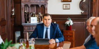 У місті Яворі, Польща, відбудеться конкурс краси «Міс і Містер Земля Яворська 2023» Burmistrz Miasta Jawora, Emilian Bera