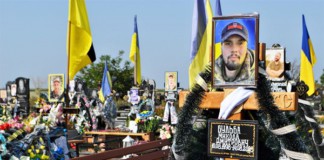У Бердичеві біля могил загиблих Героїв відбулася спільна молитва Обмеження в’їзду на кладовище 24, 25 та 26 квітня 2025 року