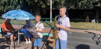 Бердичівські музична школа та художня школа провели мистецьку пізнавальну програму музика
