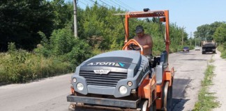 У Бердичеві продовжується ремонт доріг ремонт