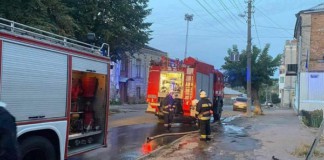 У Бердичеві палав двухповерховий будинок, жертв нема Пожежа у Бердичеві