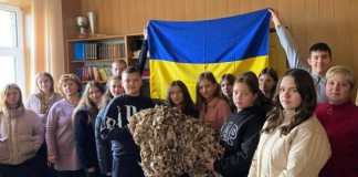 Учні Хажинського ліцею зібрали кошти для свого вчителя, який у ЗСУ Учні Хажинського ліцею