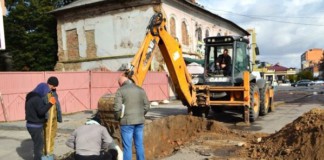 Через ремонтні роботи на вулиці Шевченко перекриють дорогу біля універмагу Ювілейний Ремонт дороги у Бердичеві