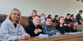 Юні хіміки з Бердичева перемогли в обласному інтелектуальному конкурсі! Перемога у конкурсі