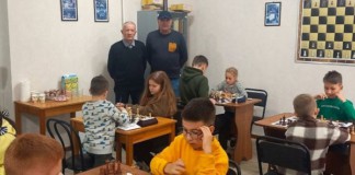 Товариська зустріч шахістів: Бердичів vs Козятин в клубі “Біла тура” Шахи у Бердичеві