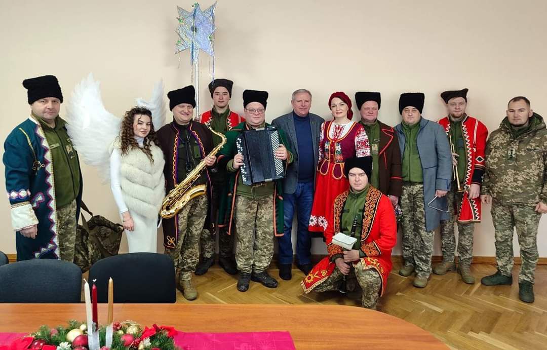 Колядники від артилерії завітали до мера Бердичева Колядники