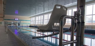 У Бердичеві тимчасово призупинили послуги плавання в міському басейні Комунальний басейн у Бердичеві