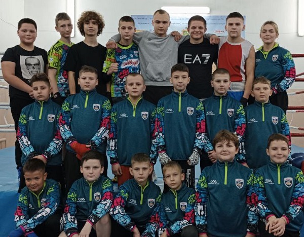 Бердичівські юні боксери отримали подарунок від місцевої федерації боксу Молоді боксери у Бердичеві