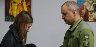Родина загиблого героя Олександра Цимбалюка отримала орден “За мужність” Орден загиблого захисника передали родині
