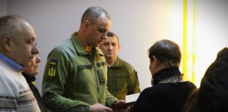 У Семенівській громаді родинам героїв передали ордени Нагородження героїв