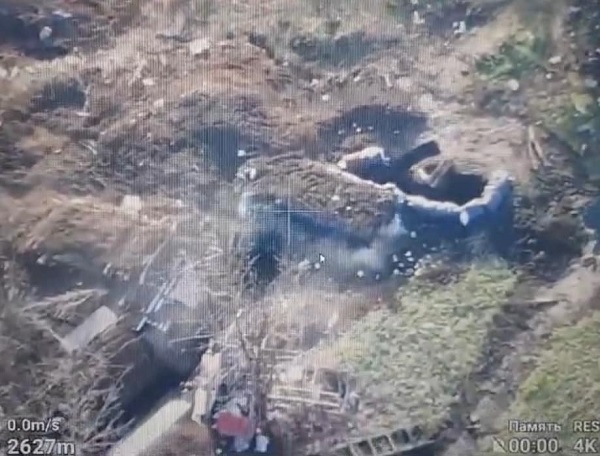 Воїн з Бердичева Сергій Варакін показав як 10 FPV дронів знищують ворогів Дрон