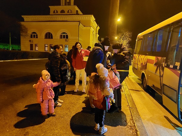 Гуманітарна допомога для переселенців: Бердичів вітає нових мешканців з Донеччини Переселенці у Бердичеві
