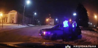 21 річний гонщик у центрі Бердичева показав виставу та отримав штраф Поліція затримала гонщика