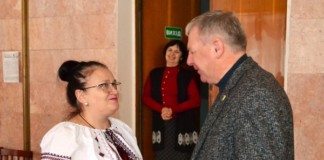 Міський голова Сергій Орлюк привітав фахівців ДРАЦС з професійним святом Сергій Орлюк особисто привітав працівників Бердичівського відділу ДРАЦС