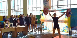 У бердичівському Палаці Спорту розпочався обласний чемпіонат з важкої атлетики Чемпіонат Житомирської області