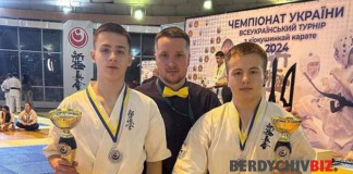 Кіокушинкай карате: Владислав Мазур та Артем Панасюк стали медалистами турніру Кіокушинкай карате