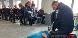 Поліцейські Бердичева тренувалися у наданні домедичної допомоги Поліція Бердичева